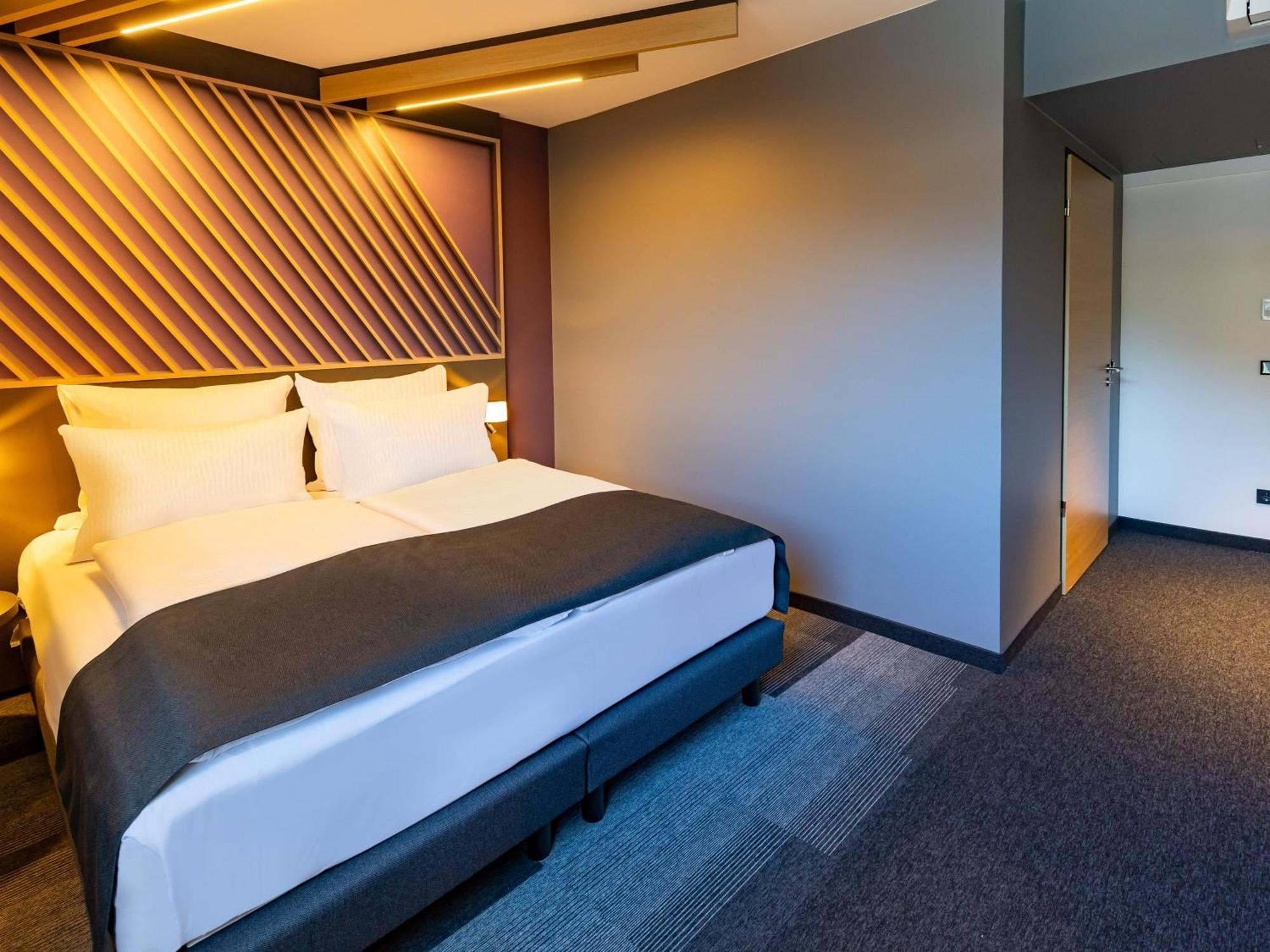 B&B Hotel Idar-Oberstein Bagian luar foto
