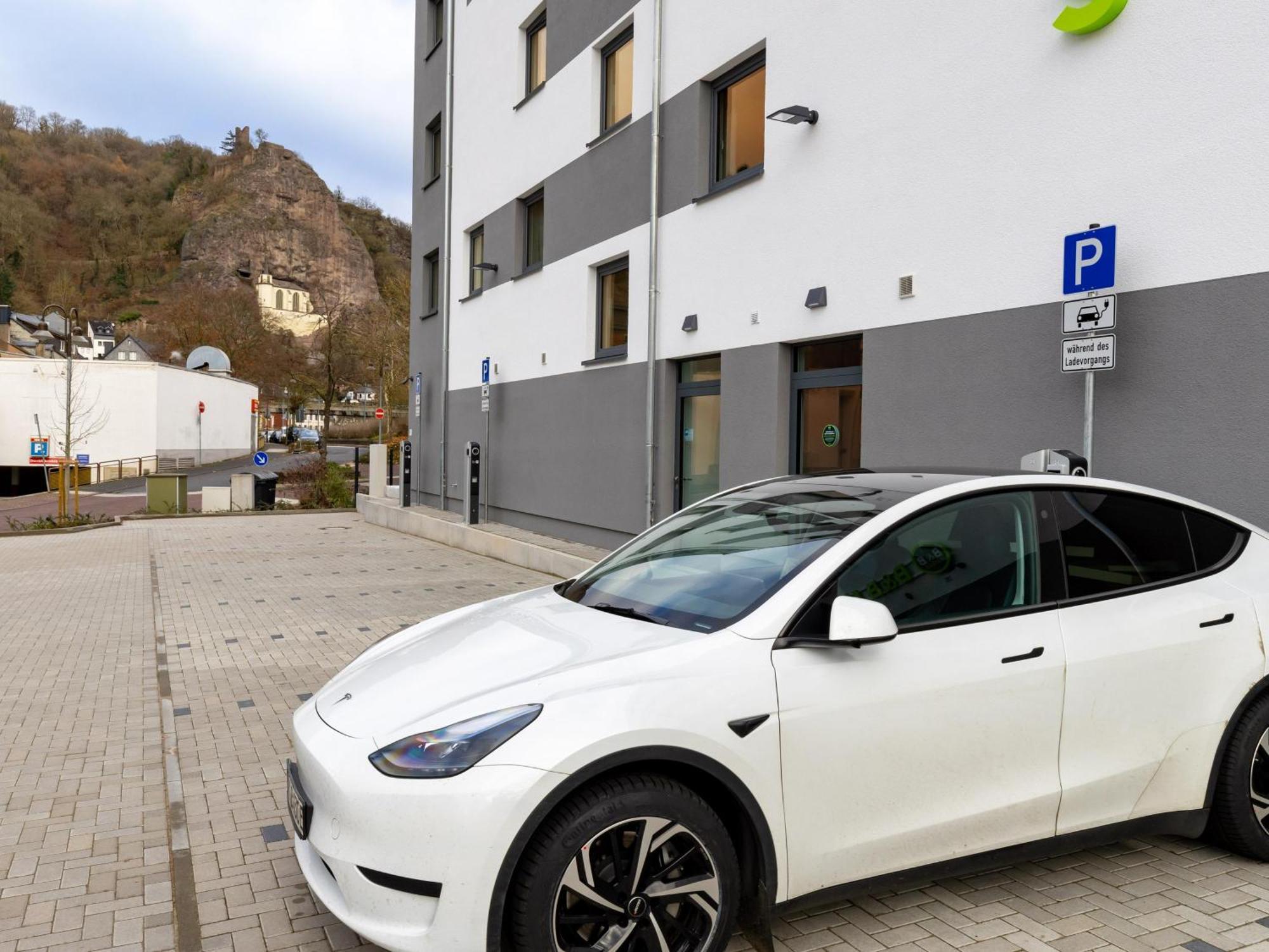 B&B Hotel Idar-Oberstein Bagian luar foto